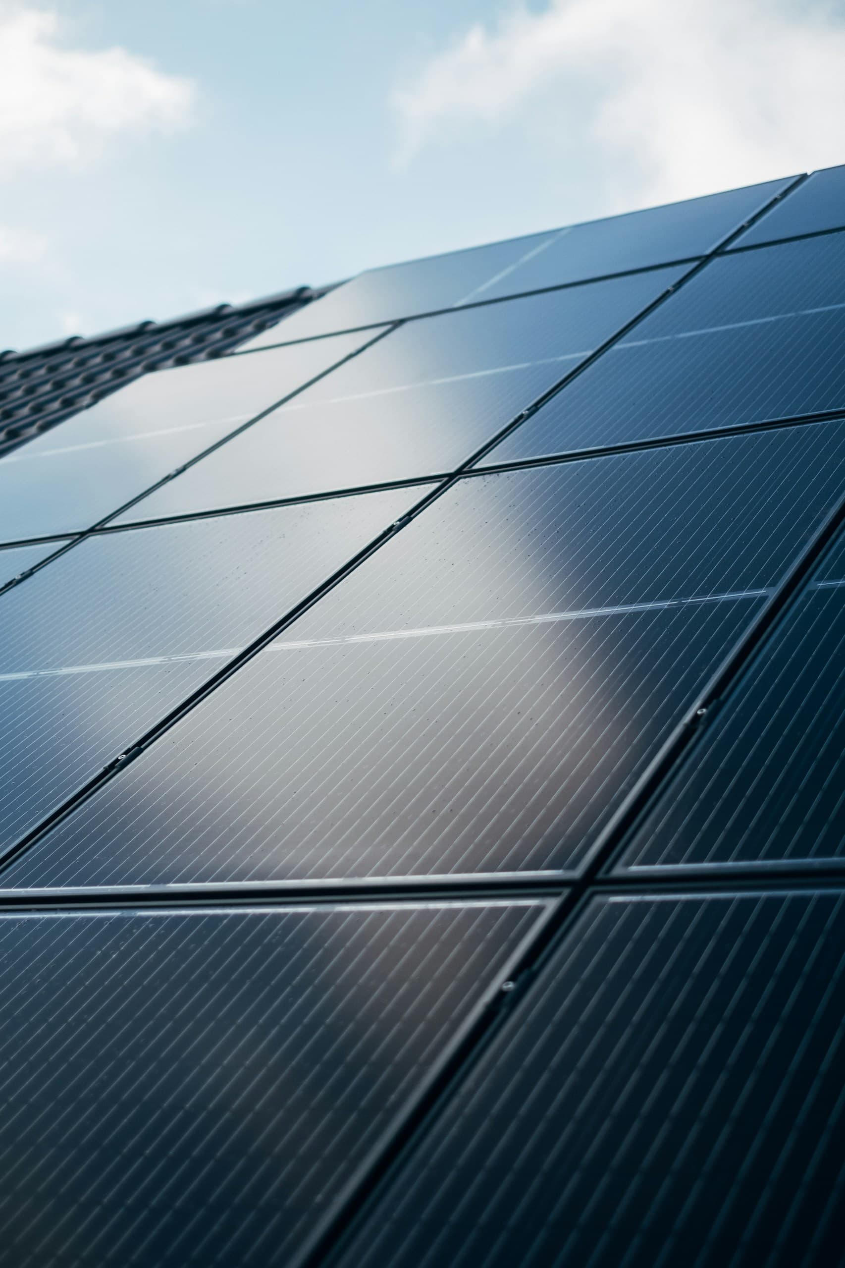 Dark solar panel array